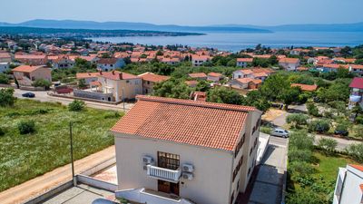 Modern apartment Rina 1 in villa in a quiet area on Krk