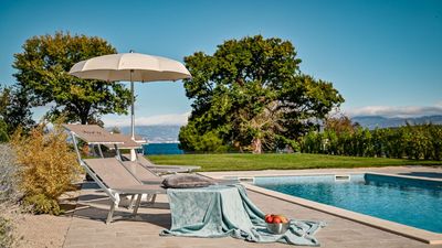 Blue Sea Apartment mit Meerblick und Pool