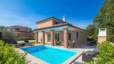 Familienvilla Di mit Pool