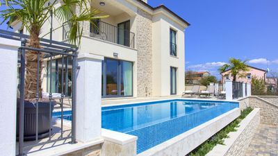 Stunning Villa Allegra with private pool and a gym where gorgeous views surrounds you