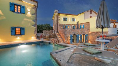 Villa Melary mit Pool und Jacuzzi