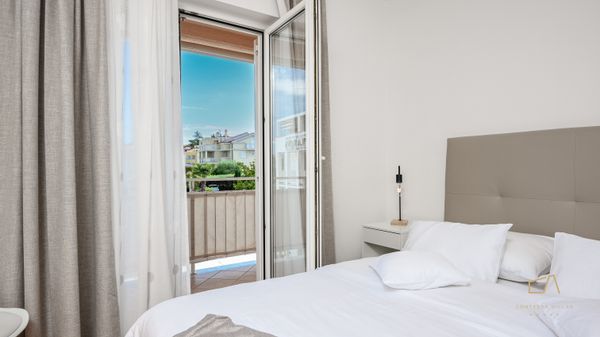 Moderan apartman Balu 16 u vili uz plažu na Krku
