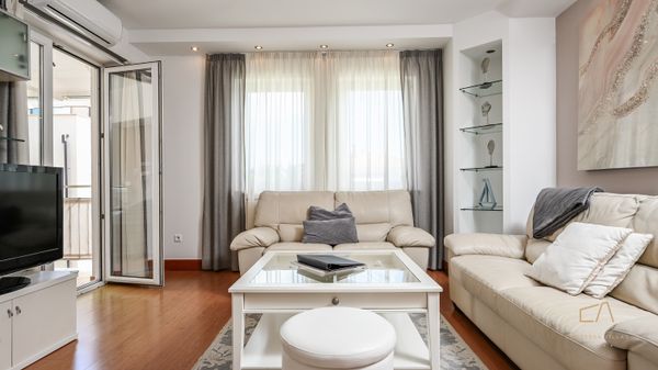 Moderan apartman Balu 16 u vili uz plažu na Krku