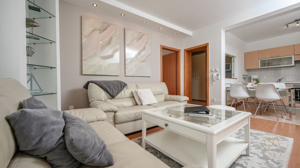 Moderan apartman Balu 16 u vili uz plažu na Krku