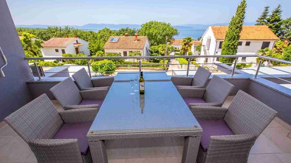 Stylish apartment Sunflair with a lovely balcony on Krk