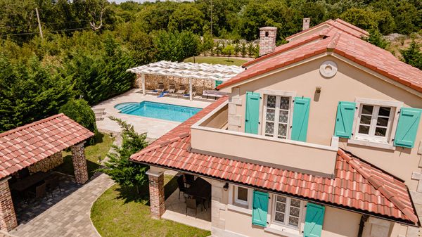 Ruhige Villa Kras mit Pool und großem Garten auf Krk