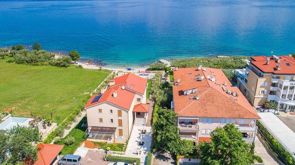 Luxus Ferienwohnung Malin 3 in der Villa am Meer auf Krk