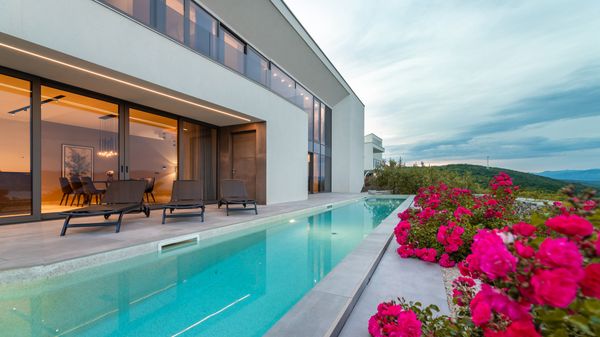Moderne Villa Maslina mit Panoramablick auf das Meer