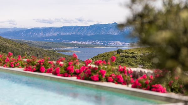 Moderne Villa Maslina mit Panoramablick auf das Meer