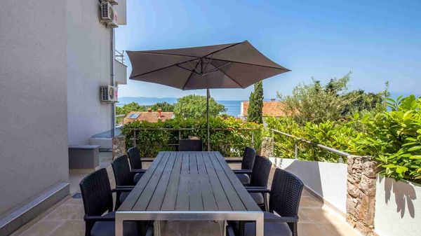 Stilvolle Ferienwohnung Sunflair mit schönem Balkon auf Krk