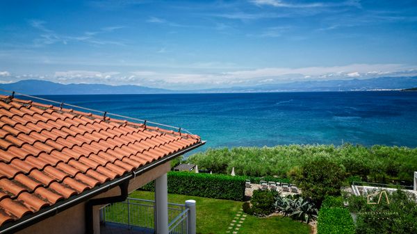 Moderan apartman Balu 16 u vili uz plažu na Krku
