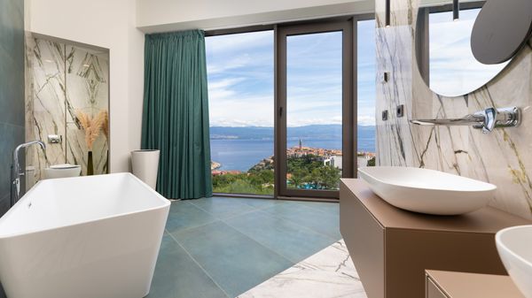 Moderne Villa Maslina mit Panoramablick auf das Meer