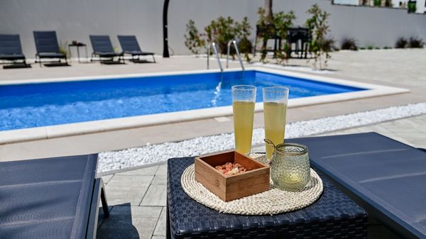 Ferienwohnung Lena 1 mit Meerblick und Pool