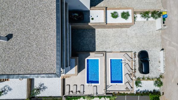 Luxuriöse Apartment Olive Garden mit privatem Pool