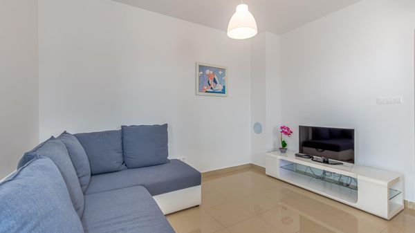 Comfortable apartment Rina 4 in villa in a quiet area on Krk