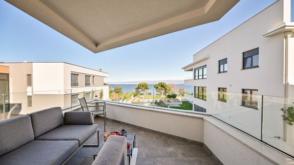 Apartment Blue Sea with sea view and pool