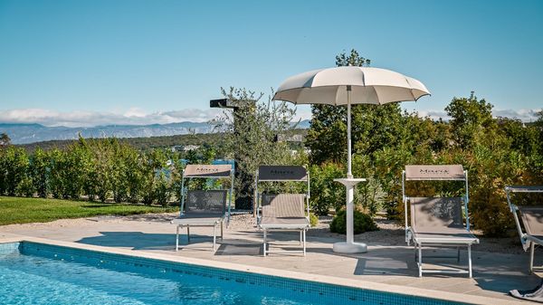 Apartment Blue Sea with sea view and pool