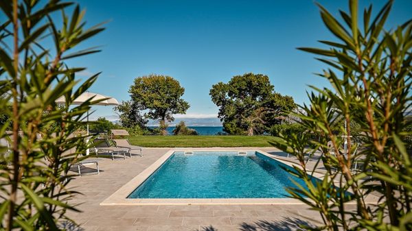 Apartment Blue Sea with sea view and pool