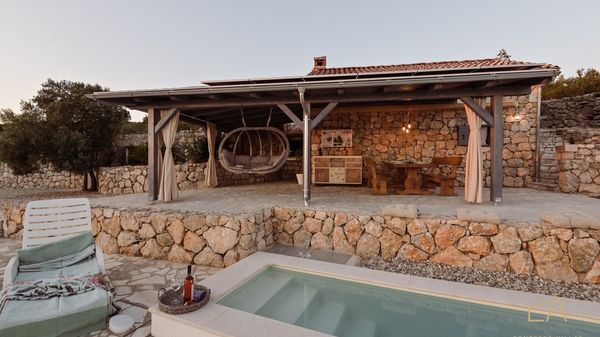 Stone villa Heritage House Jure with a pool and a great sea view on Krk