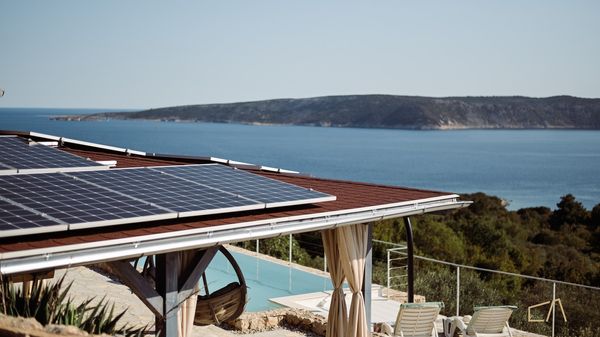 Steinvilla Heritage House Jure mit Pool und Meerblick auf Krk