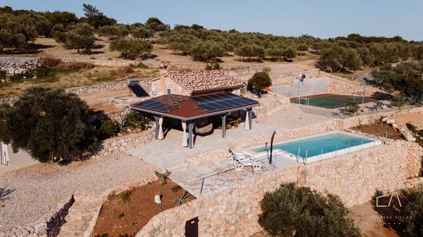 Steinvilla Heritage House Jure mit Pool und Meerblick auf Krk