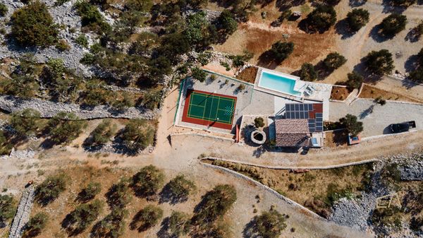 Steinvilla Heritage House Jure mit Pool und Meerblick auf Krk