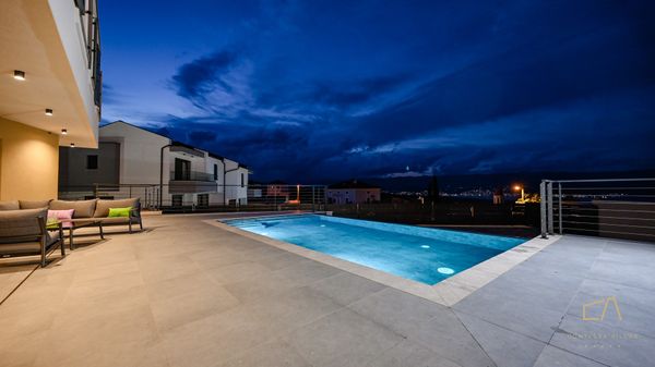 Luxuriöse Villa Brajdini mit Panoramablick auf das Meer