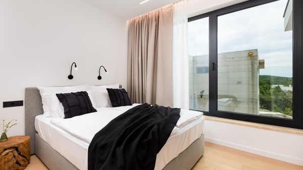 Luxury Villa 45° – Modern Escape in Perfect Balance  