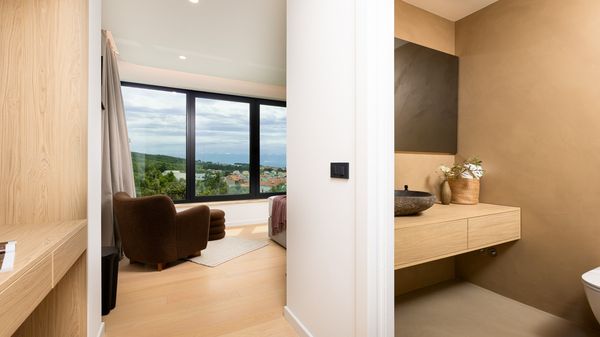 Luxury Villa 45° – Modern Escape in Perfect Balance  