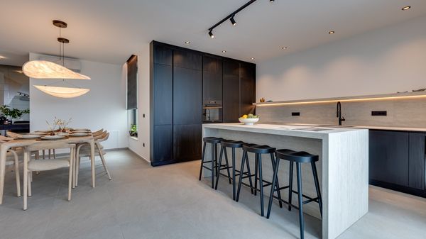 Luxury Villa 45° – Modern Escape in Perfect Balance  