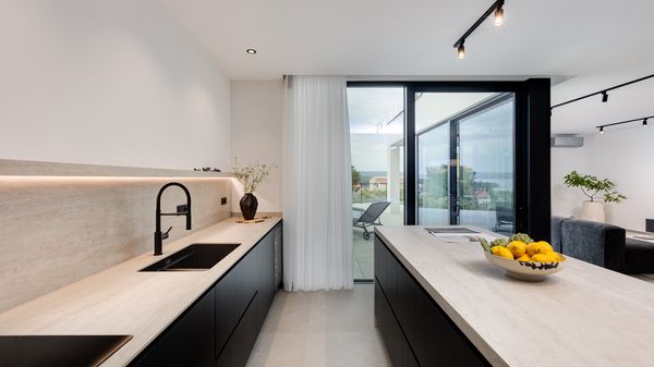Luxury Villa 45° – Modern Escape in Perfect Balance  