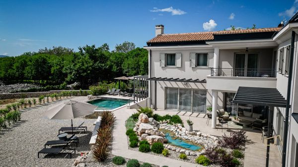 Luxury Villa Lipa Kate