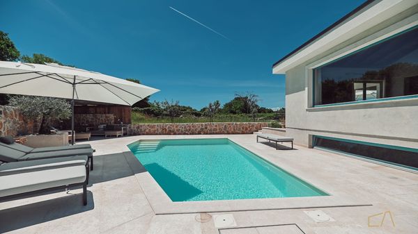 Peaceful Luxury Villa Solea with an outdoor Pool