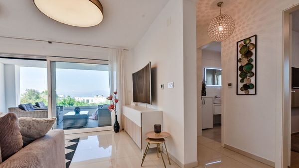 Modern Adora Apartment with beautiful sea view