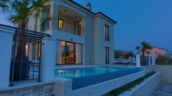 Stunning Villa Allegra with private pool and a gym where gorgeous views surrounds you