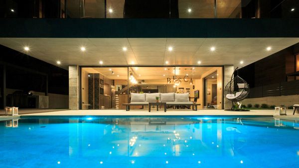 Stylish Villa Besca with heated infinity pool