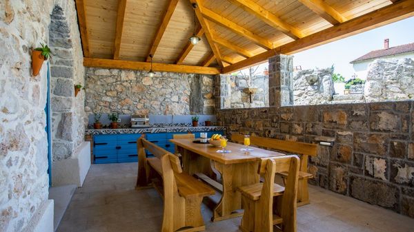 Beautiful Villa Bogovski Dvori with a rustic touch on Krk