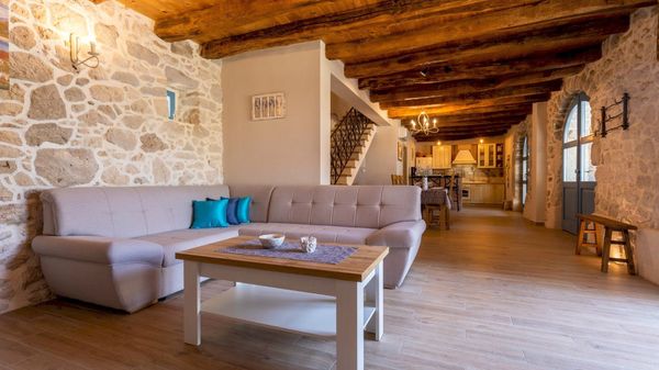 Beautiful Villa Bogovski Dvori with a rustic touch on Krk