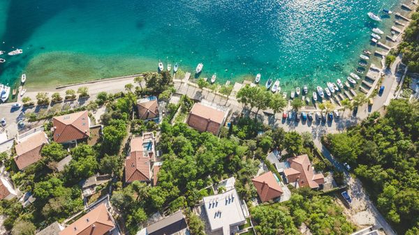 Atemberaubende Villa Grace mit Meerblick und Pool in Jadranovo