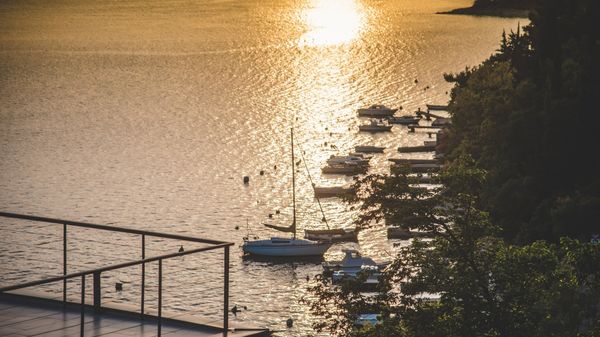 Atemberaubende Villa Grace mit Meerblick und Pool in Jadranovo