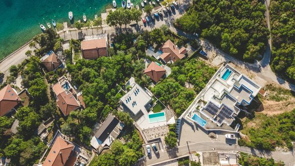 Atemberaubende Villa Grace mit Meerblick und Pool in Jadranovo