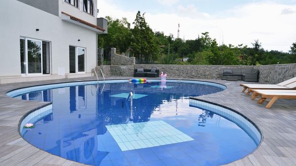 Spacious Villa Jasmin with a pool and a wellness area near Opatija