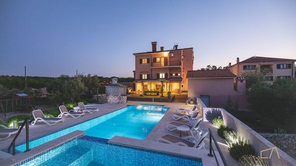 Quiet Villa Jele with a pool and an authentic 'tavern' on Krk