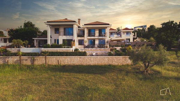 Villa Marconica am Strand mit Meerblick und Pool auf Krk