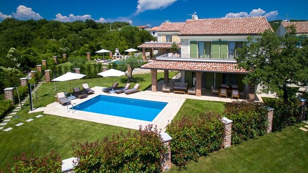 Family Villa Nika with a rustic touch and a pool on Krk