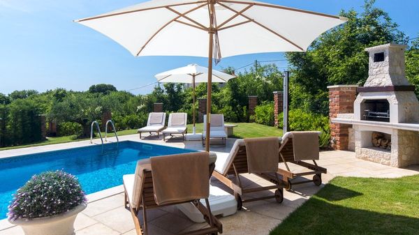 Family  Villa Tia with a rustic touch and a pool on Krk