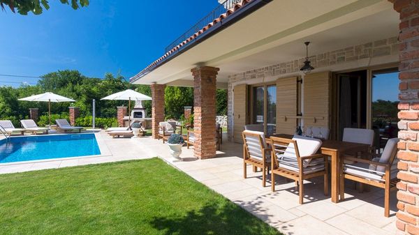 Family  Villa Tia with a rustic touch and a pool on Krk