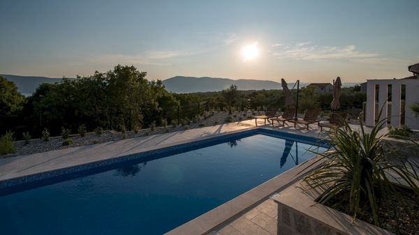 Moderne Villa Viktorija mit Meerblick und Pool auf Krk