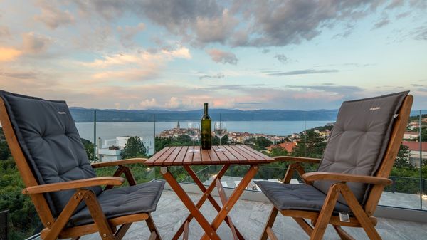 Villa Volare with Stunning Views