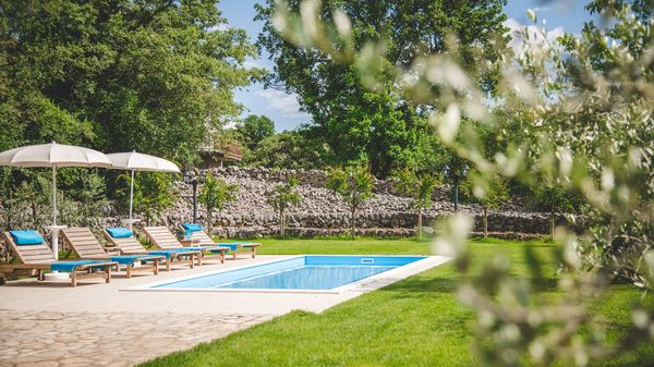 Village Villa M mit einem Hauch von Tradition und Pool auf Krk